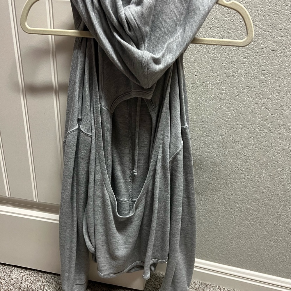 Forever 21 medium grey workout hoodie